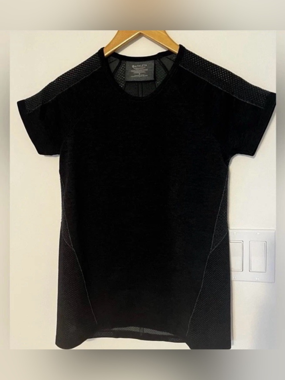 Athleta Women’s Mesh Athletic Black/Grey Top Size S Sku#122